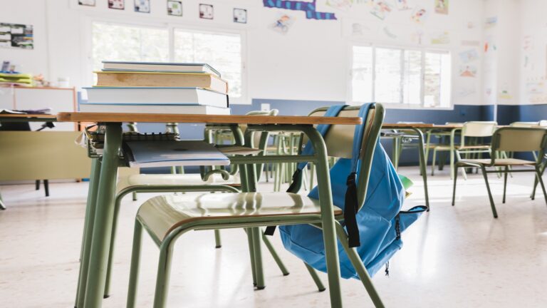 school-classroom-with-books-backpack